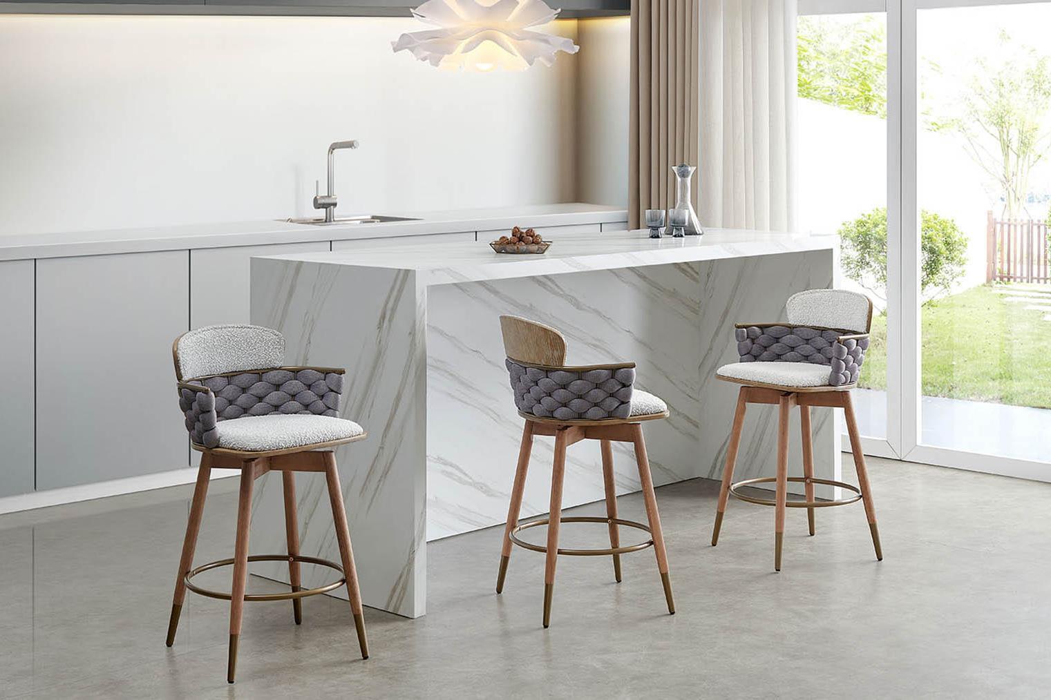 стулья барные и полубарные